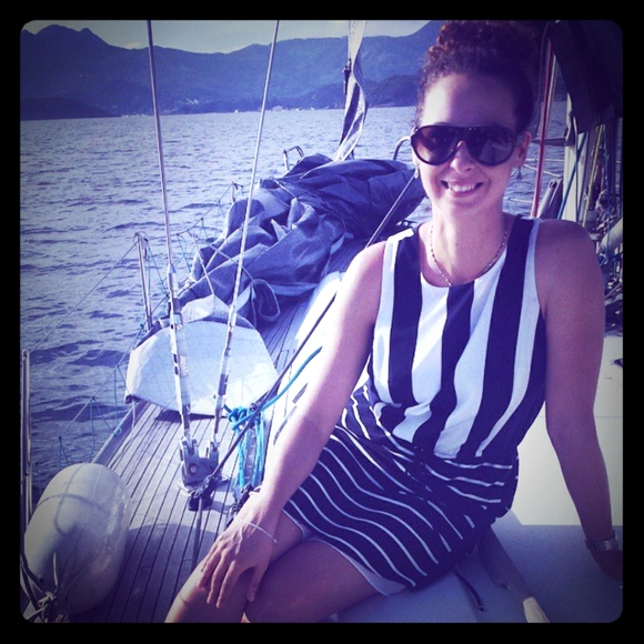 Meet your Posher, Karina - Picture 1 of 1